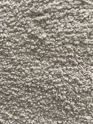 Lot 5030 - Large modern off white rug