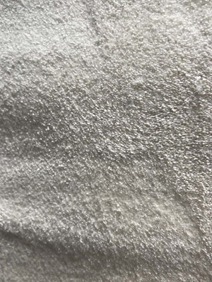 Lot 5033 - Large modern rug in white