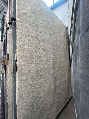 Lot 5034 - Large modern rug in beige