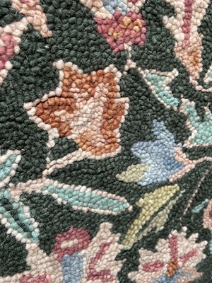 Lot 5059 - Small multi coloured rug with leaf decoration