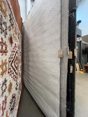 Lot 5063 - Large modern rug in grey with herringbone...