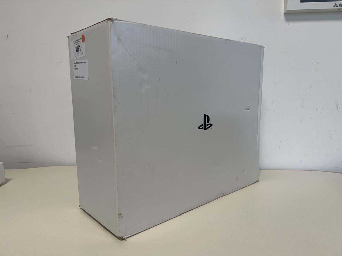 Lot SONY PlayStation 5 Disc Edition, 1TB, boxed...