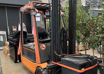 Lot 4460 - STILL R20-16 three wheeled forklift, 1600kg...