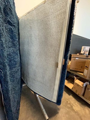 Lot 1306 - Thin woven grey and white area rug, approx....