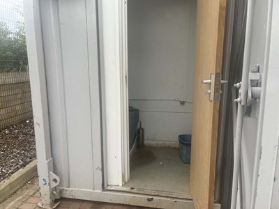 Lot Site welfare unit finished in grey, 26' x 9' x...