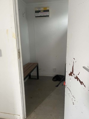 Lot Site welfare unit finished in grey, 26' x 9' x...
