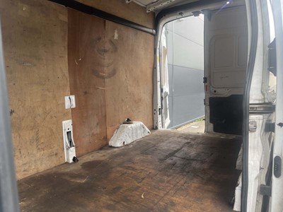 Lot 2016 Ford Transit 350