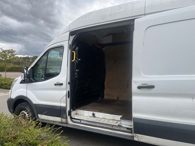 Lot 2016 Ford Transit 350