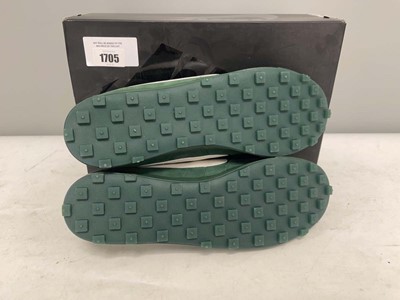 Lot Nike UK11.5 astrograbber QS trainers in fir -...