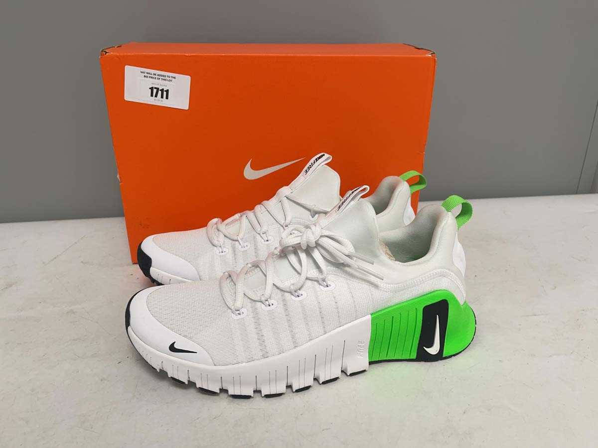 Lot Nike UK9 free metcon 6 trainers in white - boxed