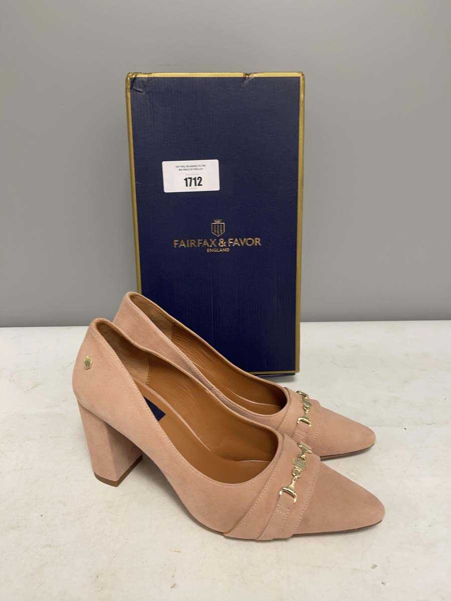 Lot Fairfax & Favor UK8 chantilly heels in blush...