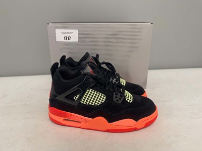 Lot Nike UK4 air jordan 4 retro (GS) trainers in...