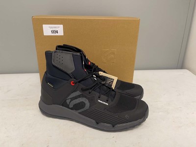Lot Adidas UK11 5.10 trailcross GTX trainers in...