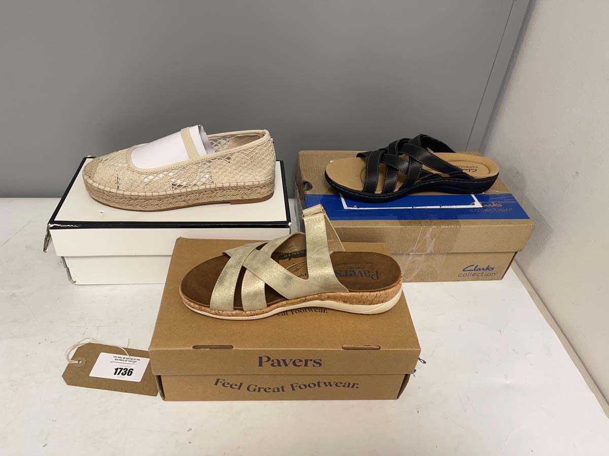 Lot 3x Boxed pairs of sandals to include Clarks...