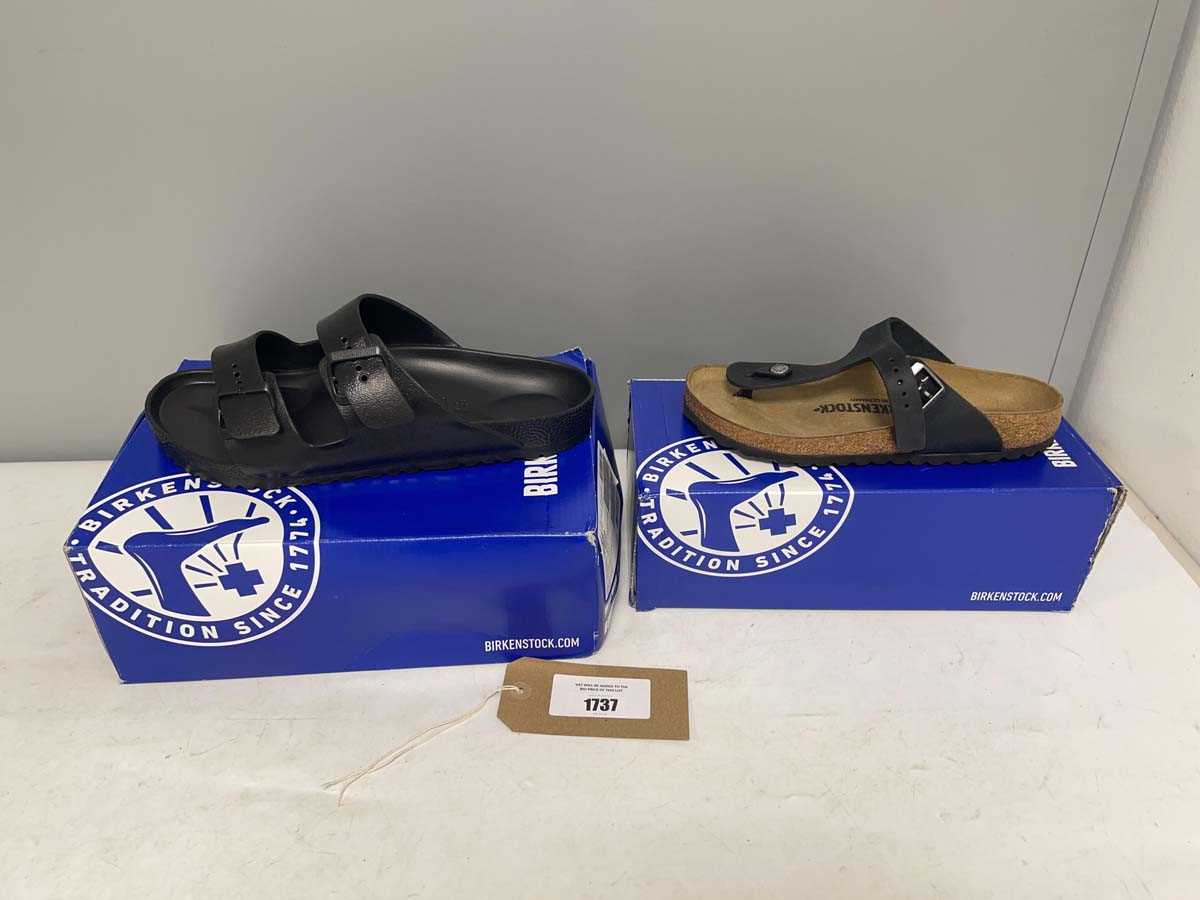 Lot 2x Boxed pairs of Birkenstock sandals sizes...