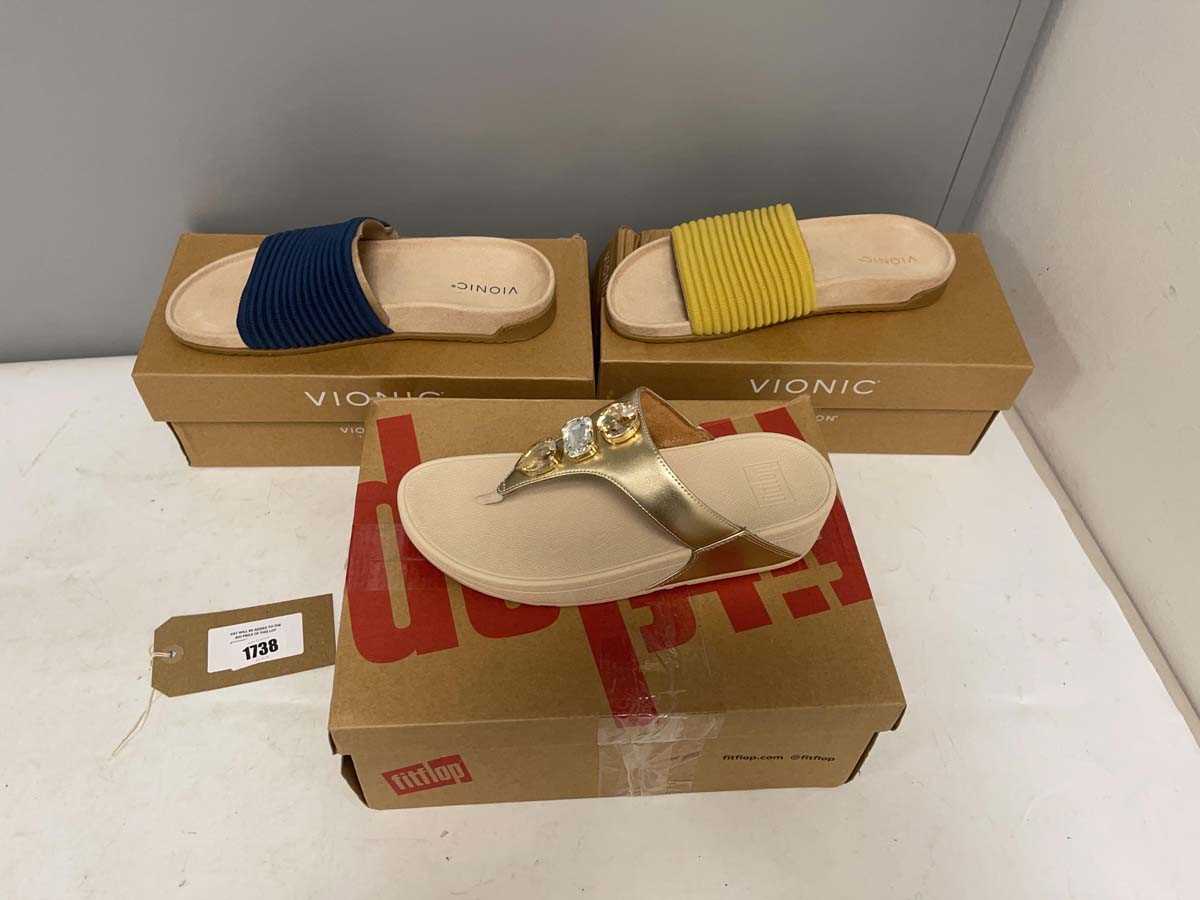 Lot 3x Boxed pairs of sandals to include Vionic...