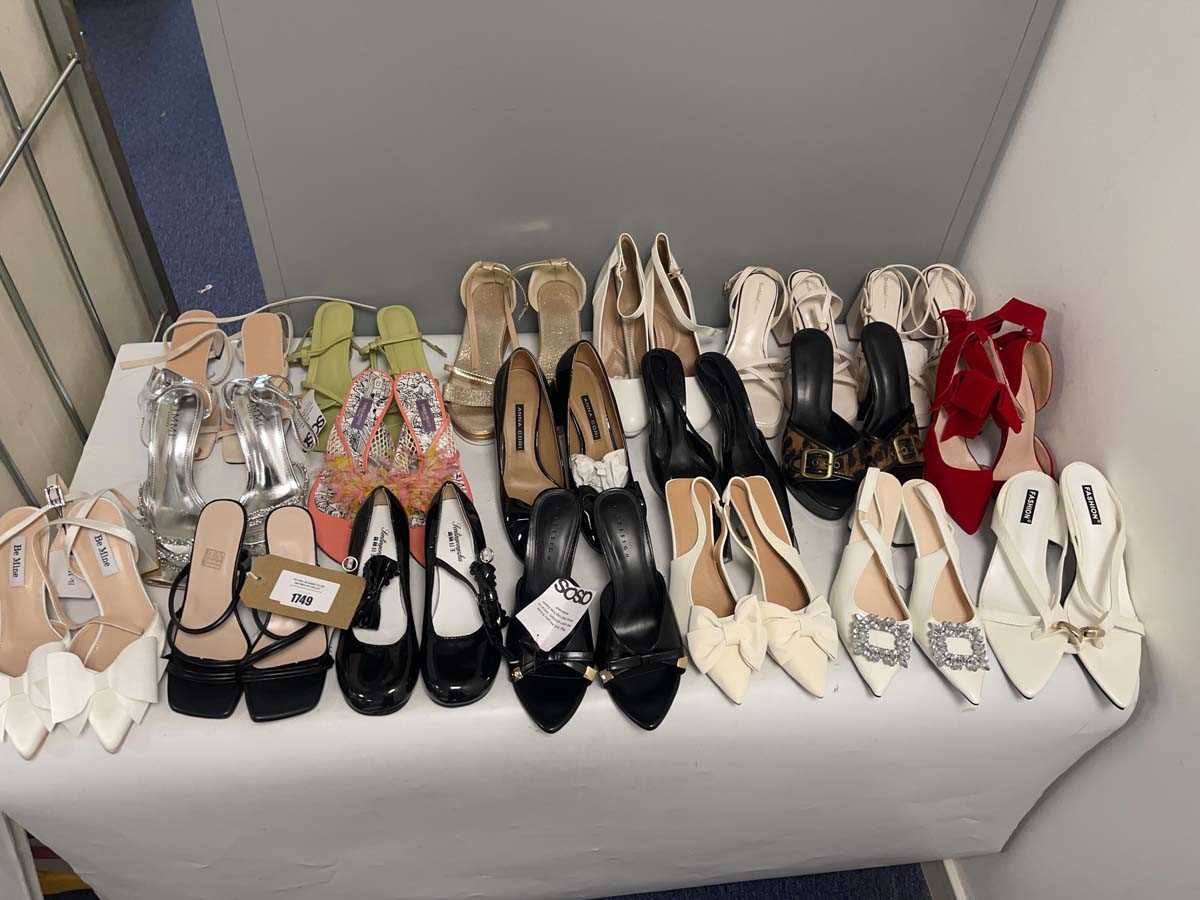 Lot 19x Pairs of high heels to include River...