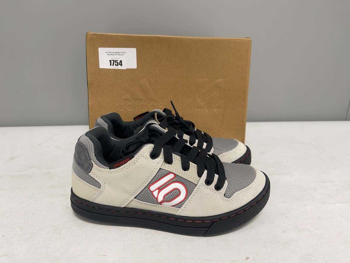 Lot Adidas x Five Ten UK5.5 freerider trainers in...