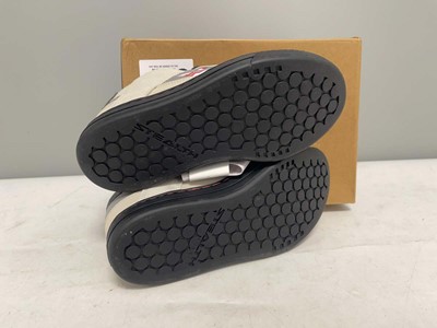Lot Adidas x Five Ten UK5.5 freerider trainers in...