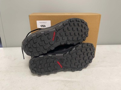 Lot Adidas UK8 terrex tracerocker 2 GTX trainers...