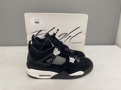 Lot Nike UK10 air jordan 4 retro trainers in black...