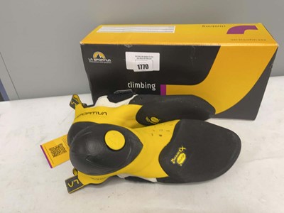 Lot La Sportiva UK9 solution climbing shoes in...