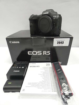 Lot 2043 - Canon EOS R5 45MP & 8K full-frame mirrorless...