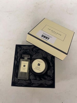 Lot Jo Malone London English pear & freesia bath...