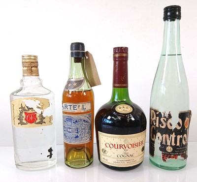Lot 153 - 4 old bottles, 1x J&F Martell Very Old Pale 3...