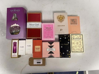 Lot 12x Various perfumes