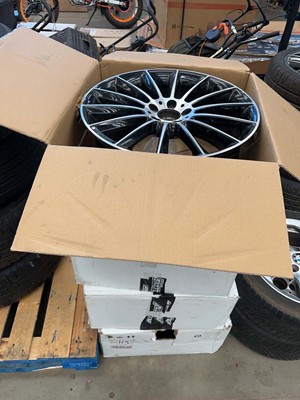 Lot 4165 - Set of 4 boxed Mercedes AMG alloy wheels. no...