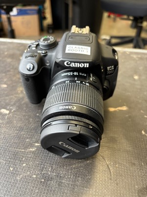Lot 4341 - Photo booth, camera, laptop, screen etc
