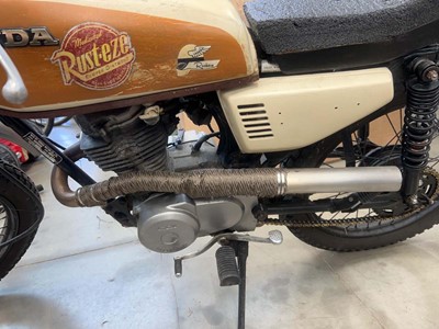 Lot 4020 - 2001 Honda CG125 124cc motorbike