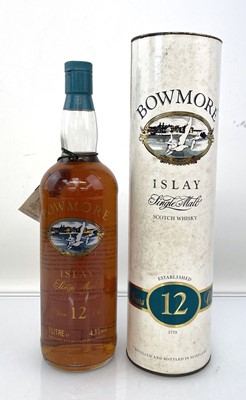 Lot 131 - A bottle of Bowmore 12 year old Islay Single...