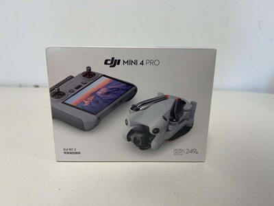 Lot DJI Mini Pro 4 drone, *SEALED