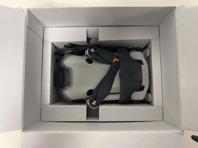 Lot DJI Mini 4 Pro ultra light drone, boxed