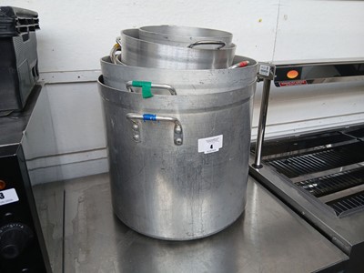 Lot 4 - 5 assorted aluminium cooking pots with twin...