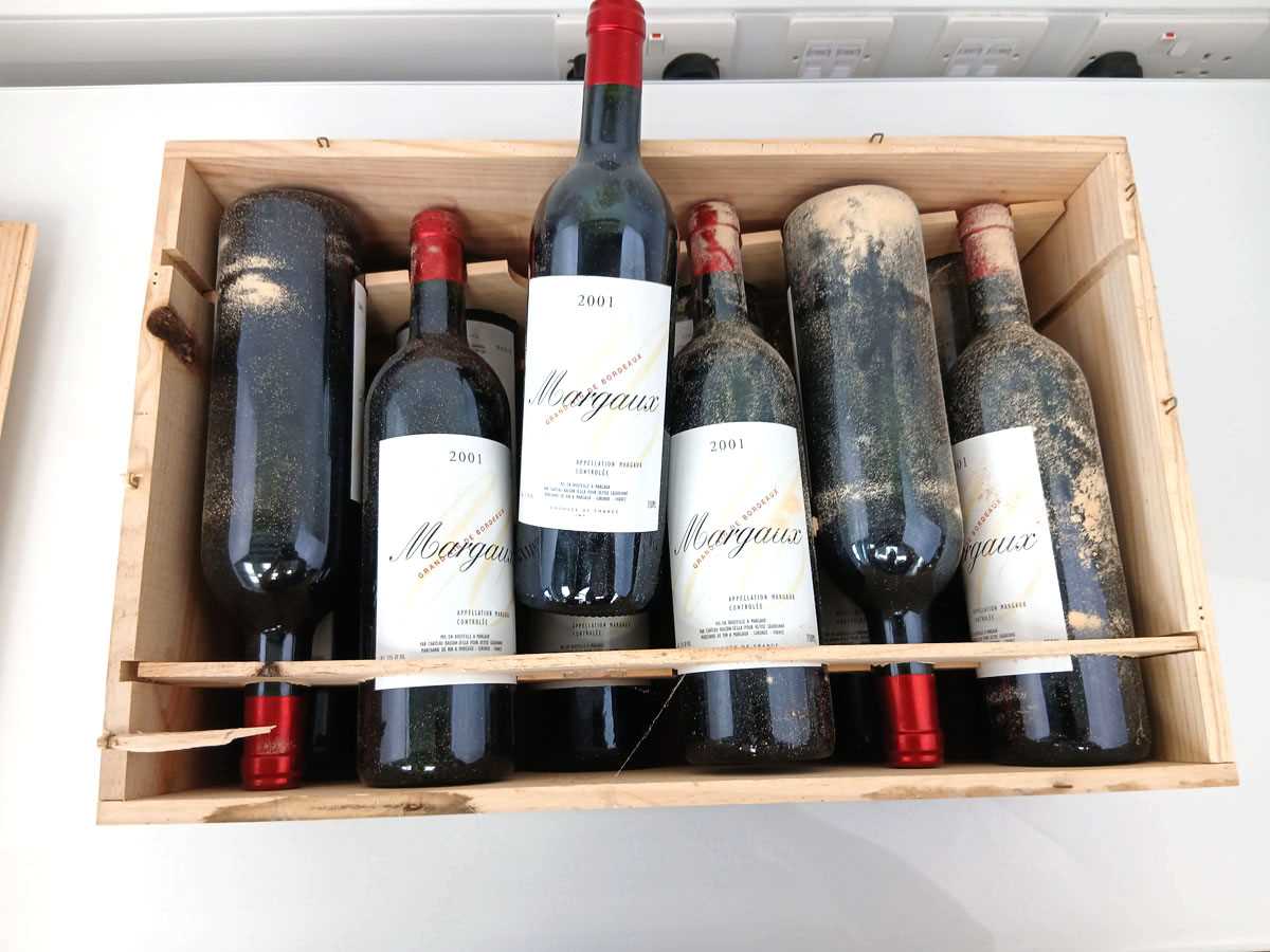 Lot 301 - A case of 12 bottles of 2001 Margaux for...