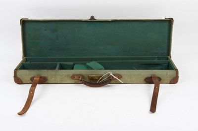 Lot 1452 - Green canvas gun case, interior fitted for 28...