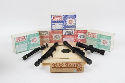 Lot 1315 - Box containing various Tarian chalk targets,...
