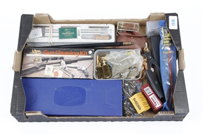 Lot 1318 - Tray of various cleaning kits, brass jags,...
